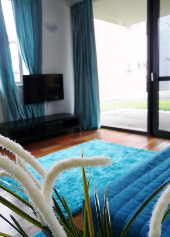 Gemini Superior Apartman & Yacht Balatonlelle Bilik gambar