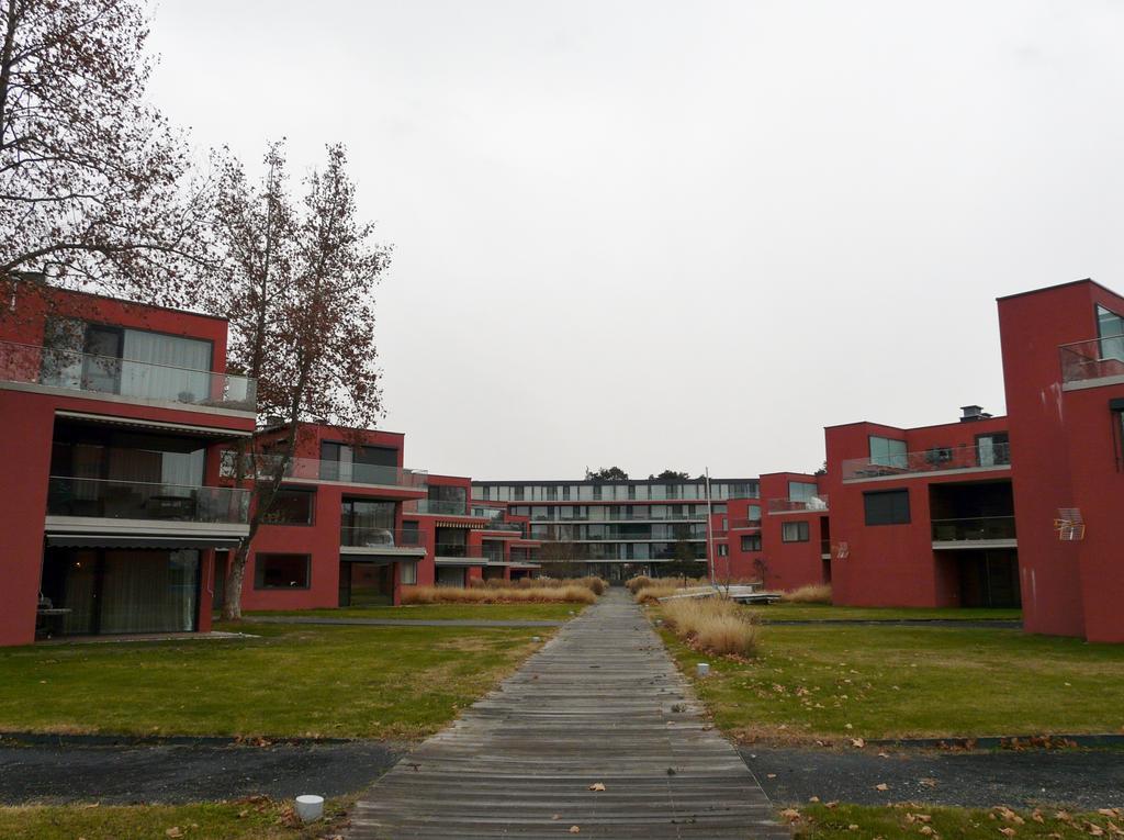 Gemini Superior Apartman & Yacht Balatonlelle Luaran gambar
